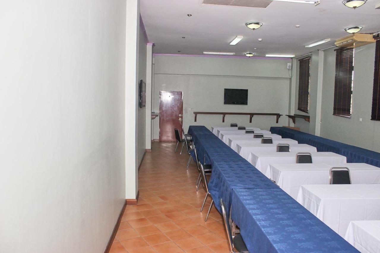 The Congress Hotel Accra Luaran gambar