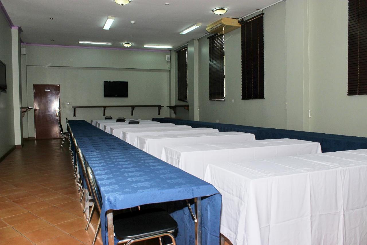 The Congress Hotel Accra Luaran gambar